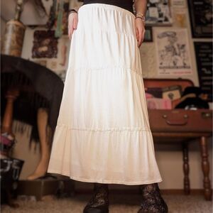 Solid White Tiered Midi/Maxi Skirt Women's XL